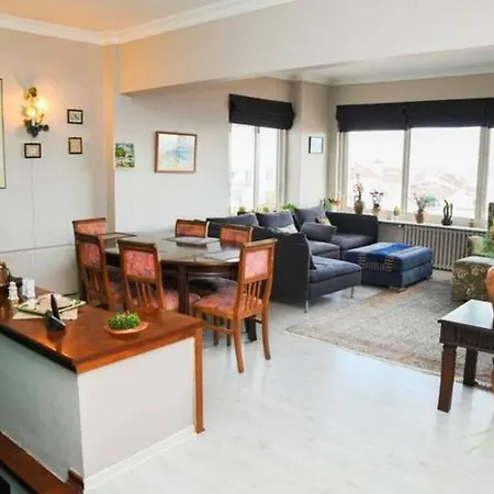 Апартаменты Spectacular Bosphorus View, Private Rooftop Terrace 6br, 2ba