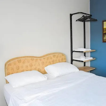 Апартаменты Spectacular Bosphorus View, Private Rooftop Terrace 6br, 2ba