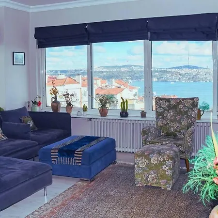 Spectacular Bosphorus View, Private Rooftop Terrace 6br, 2ba *