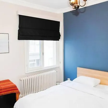 Apartment Spectacular Bosphorus View, Private Rooftop Terrace 6br, 2ba Istanbul